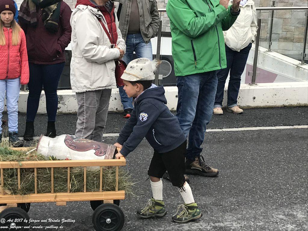 Almabtrieb und Bauernmarkt in Nauders am Reschenpass - Tirol - Landeck - Österreich