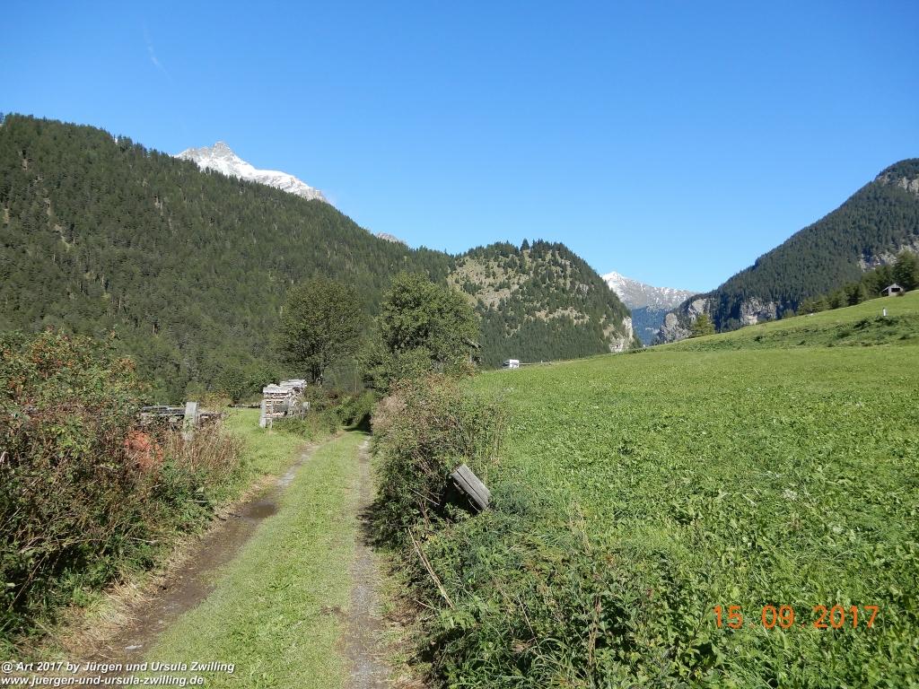 Philosophische Bildwanderung Kaiserschützenweg über die Festung in Nauders - Vinschgau - Österreich