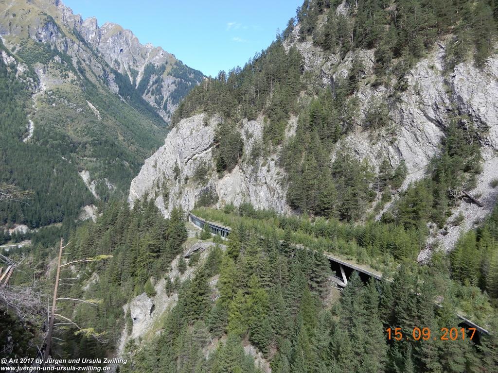 Philosophische Bildwanderung Kaiserschützenweg über die Festung in Nauders - Vinschgau - Österreich
