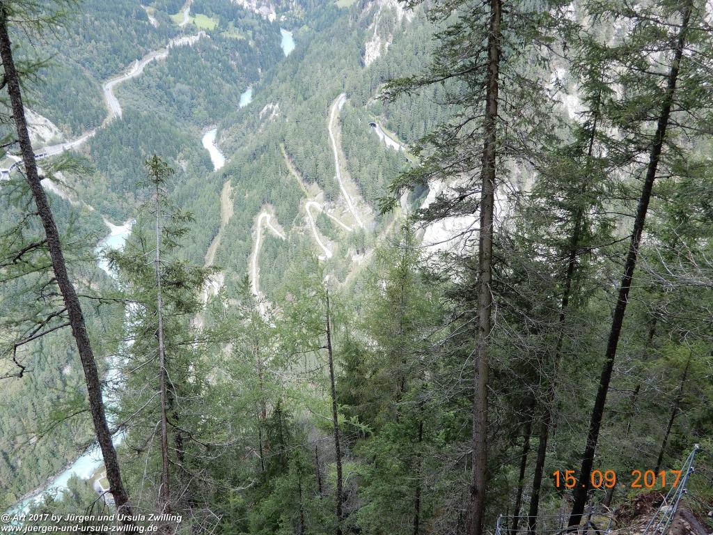 Philosophische Bildwanderung Kaiserschützenweg über die Festung in Nauders - Vinschgau - Österreich