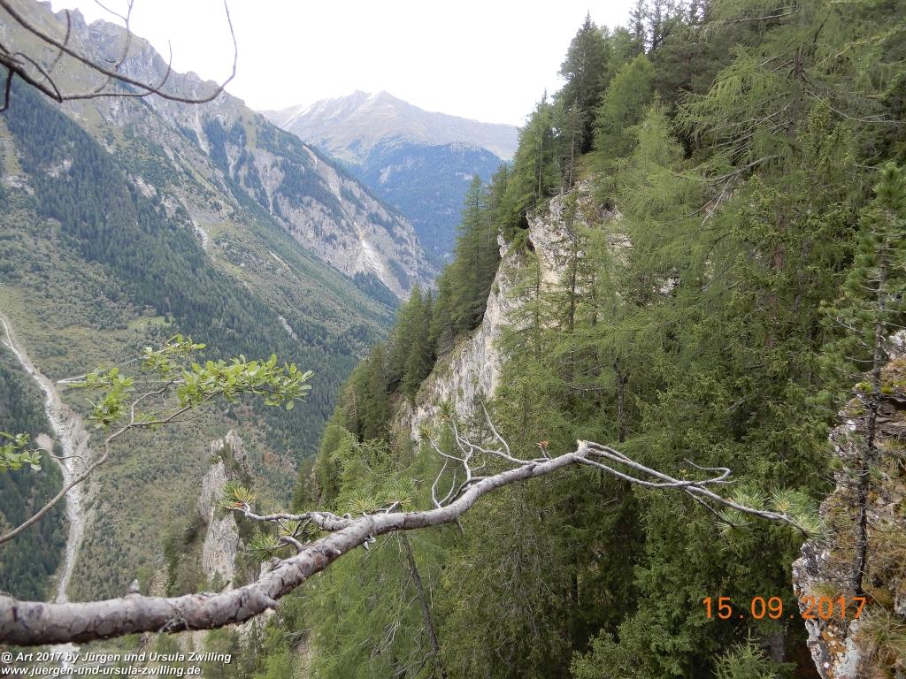 Philosophische Bildwanderung Kaiserschützenweg über die Festung in Nauders - Vinschgau - Österreich