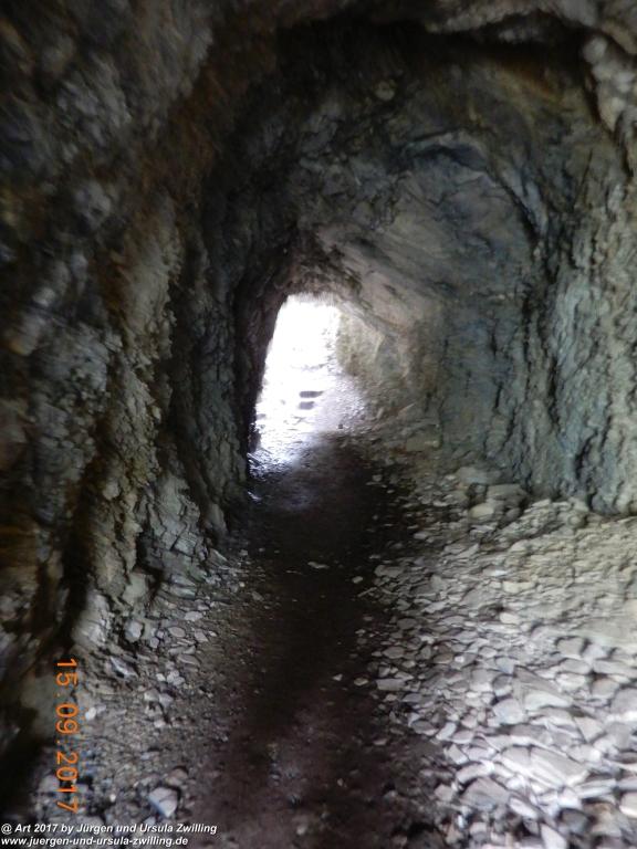 Philosophische Bildwanderung Kaiserschützenweg über die Festung in Nauders - Vinschgau - Österreich