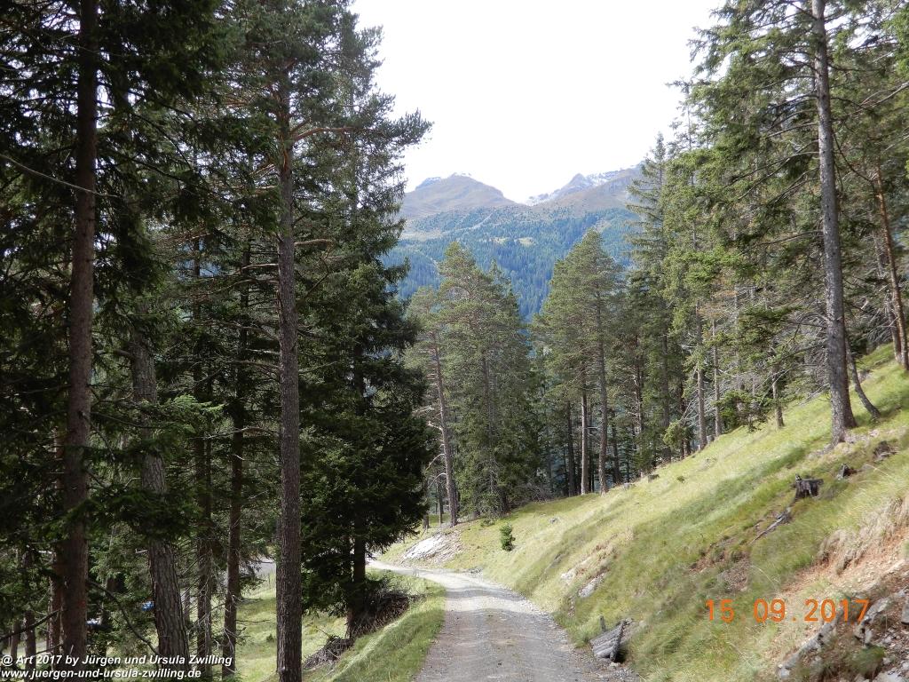 Philosophische Bildwanderung Kaiserschützenweg über die Festung in Nauders - Vinschgau - Österreich