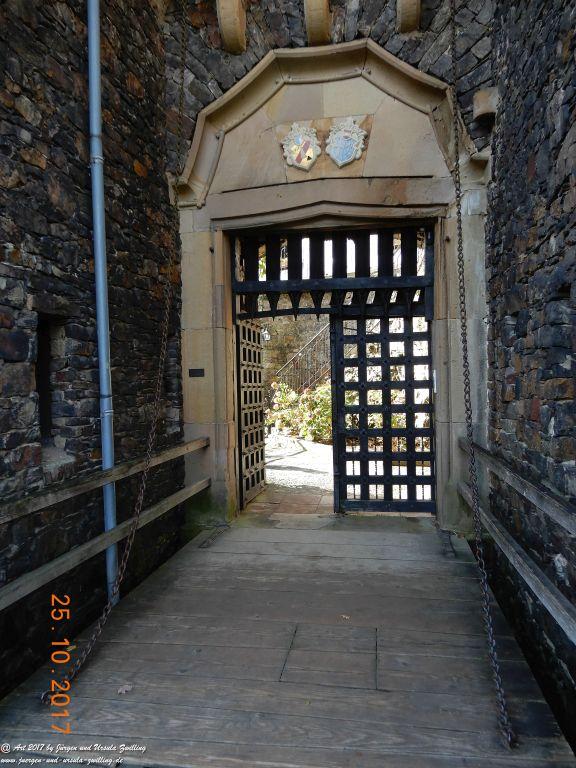 Philosophische Bildwanderung Rheinburgenweg - Trechtingshausen - Burg Reichenstein  - Morgenbachtal - Eselspfad  - Burg Rheinstein - Schweizerhaus - Trechtingshausen - Hunsrück