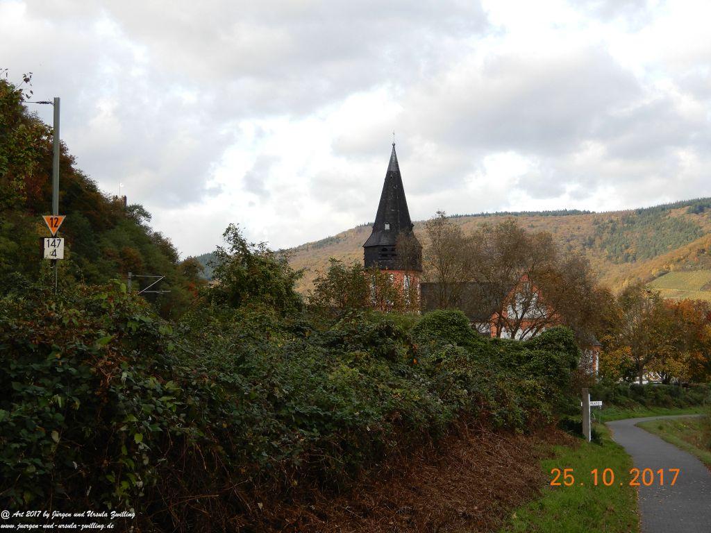 Philosophische Bildwanderung Rheinburgenweg - Trechtingshausen - Burg Reichenstein - Morgenbachtal - Eselspfad - Burg Rheinstein - Schweizerhaus - Trechtingshausen - Hunsrück