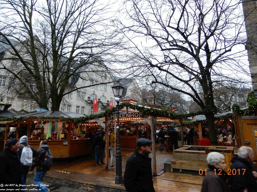 Weihnachtsmarkt in Aachen -Kurstadt im nordrhein-westfälischen Regierungsbezirk Köln