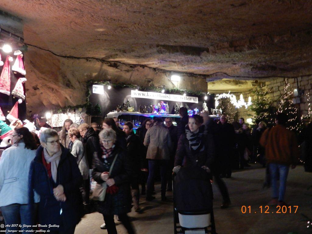 Weihnachtsmarkt Fluweelengrotte  Kerstad Valkenburg aan de Geul Niederlande