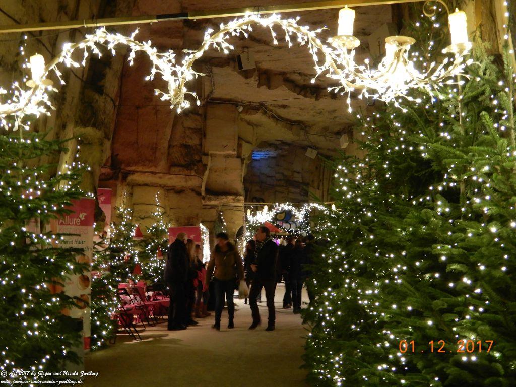 Weihnachtsmarkt Fluweelengrotte  Kerstad Valkenburg aan de Geul Niederlande