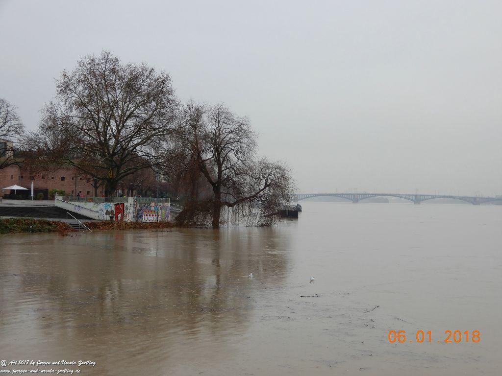 Hochwasser Mainz - Heidenfahrt -Heidesheim - Rhein - Rheinhessen