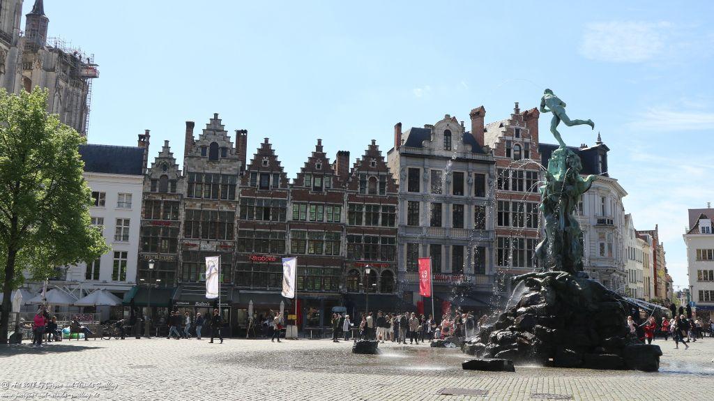 Antwerpen - Hafenstadt in der Region Flandern in Belgien