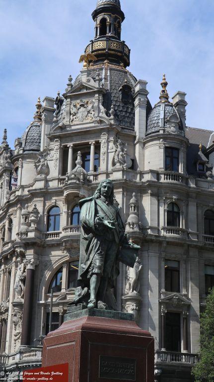 Antwerpen - Hafenstadt in der Region Flandern in Belgien