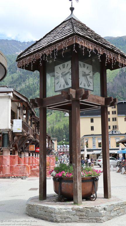 Philosophische Bildwanderung Les Bossons nach am Chamonix am Fuße des Mont Blanc und Aiguille du Midi - Frankfreich