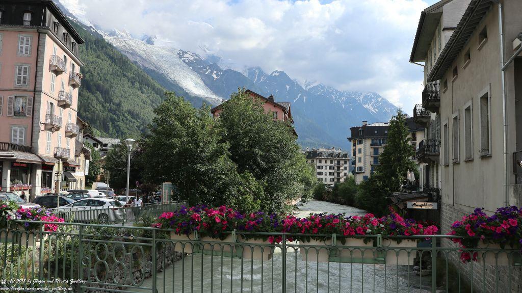 Philosophische Bildwanderung Les Bossons nach am Chamonix am Fuße des Mont Blanc und Aiguille du Midi - Frankfreich