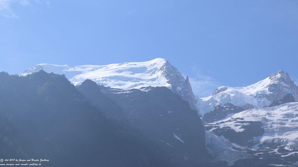 Philosophische Bildwanderung Les Bossons nach am Chamonix am Fuße des Mont Blanc und Aiguille du Midi - Frankfreich