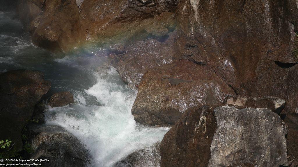 Philosophische Bildwanderung Wassserfall Bérard - Le Buet - Vallorcine Mont Blanc - Frankreich
