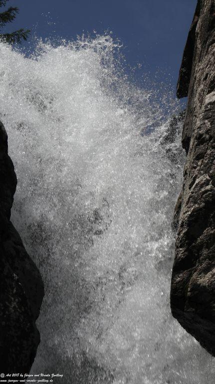 Philosophische Bildwanderung Wassserfall Bérard - Le Buet - Vallorcine Mont Blanc - Frankreich