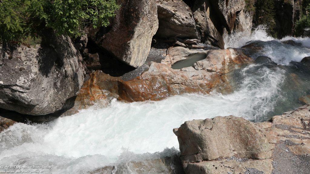 Philosophische Bildwanderung Wassserfall Bérard - Le Buet - Vallorcine Mont Blanc - Frankreich