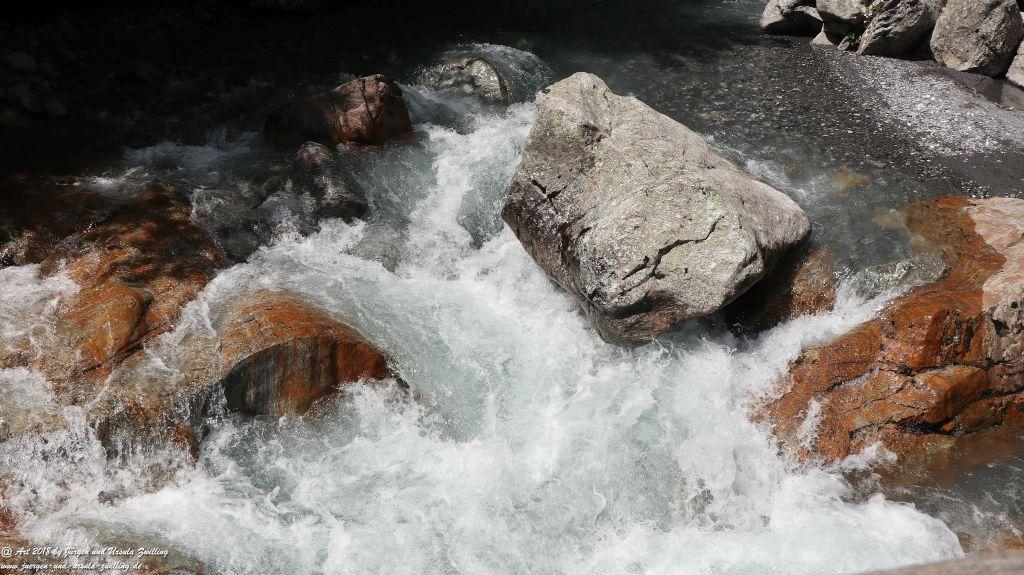 Philosophische Bildwanderung Wassserfall Bérard - Le Buet - Vallorcine Mont Blanc - Frankreich