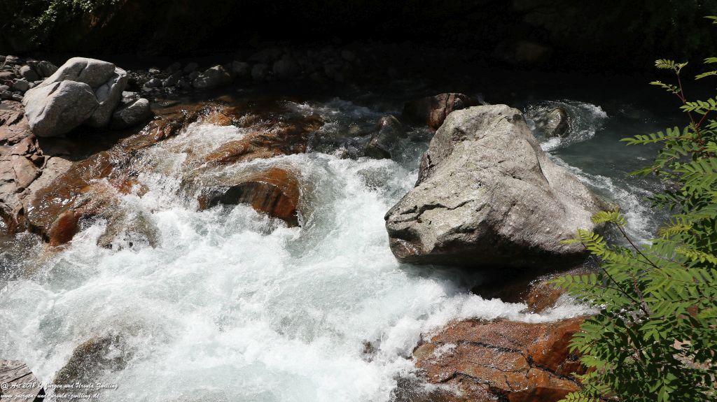 Philosophische Bildwanderung Wassserfall Bérard - Le Buet - Vallorcine Mont Blanc - Frankreich