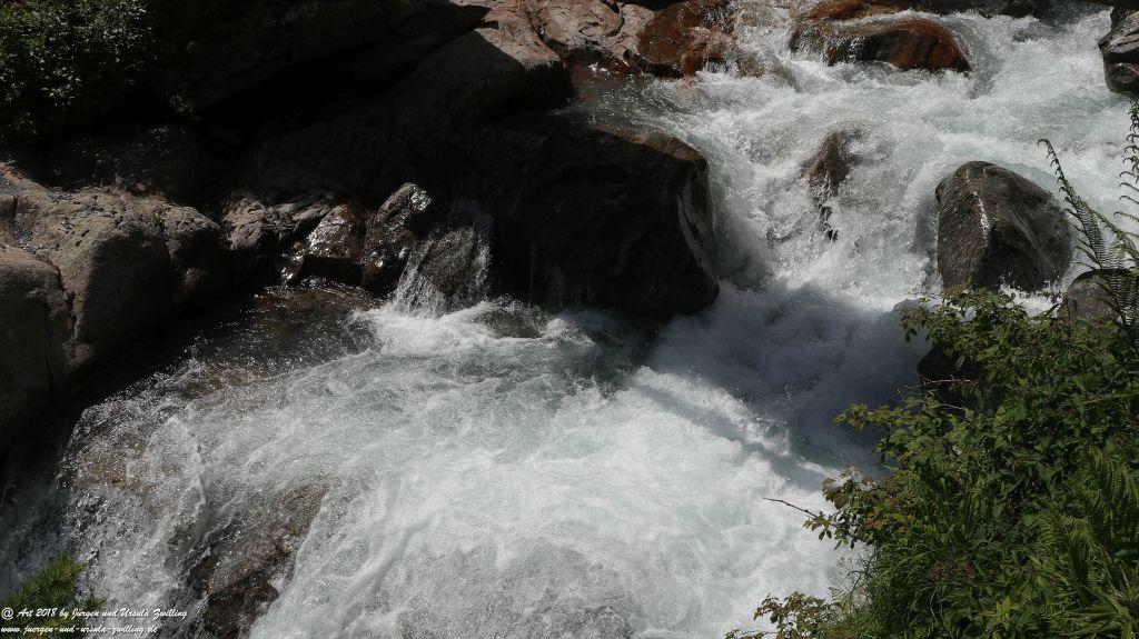 Philosophische Bildwanderung Wassserfall Bérard - Le Buet - Vallorcine Mont Blanc - Frankreich