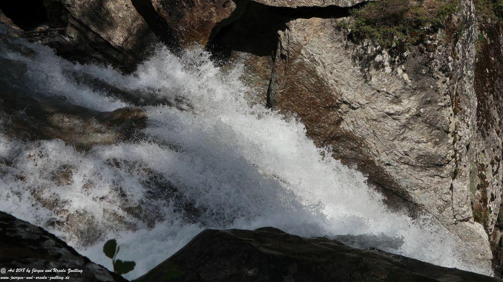 Philosophische Bildwanderung Wassserfall Bérard - Le Buet - Vallorcine Mont Blanc - Frankreich
