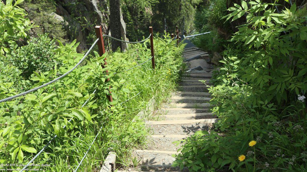 Philosophische Bildwanderung Wassserfall Bérard - Le Buet - Vallorcine Mont Blanc - Frankreich