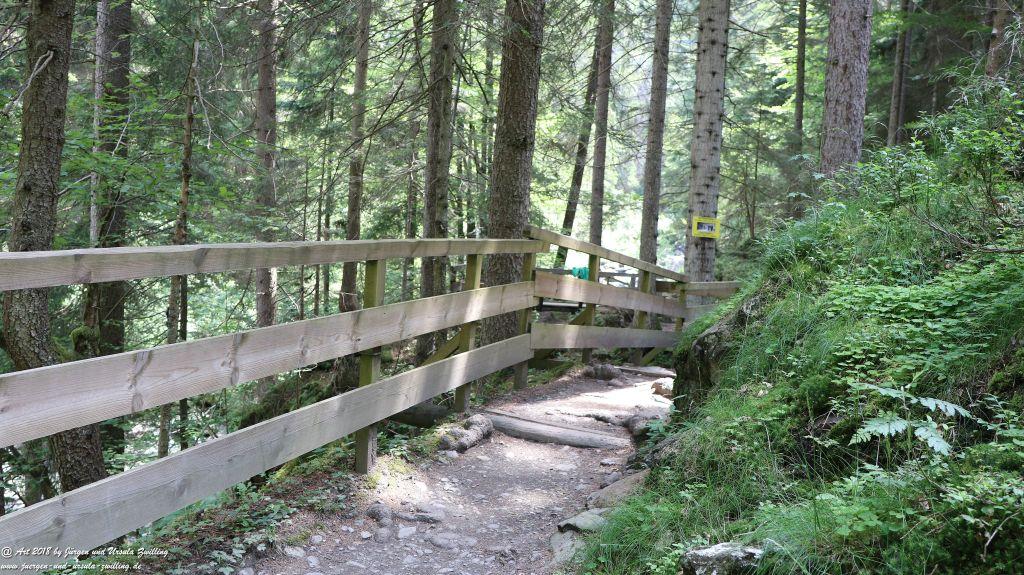 Philosophische Bildwanderung Gorges de la Diosaz -Wasserfall - Servoz Mont-Blanc - Frankreich