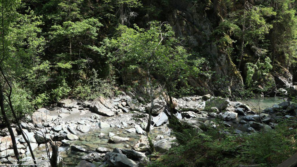Philosophische Bildwanderung Gorges de la Diosaz -Wasserfall - Servoz Mont-Blanc - Frankreich