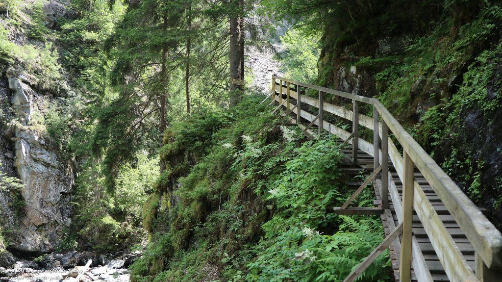Philosophische Bildwanderung Gorges de la Diosaz -Wasserfall - Servoz Mont-Blanc - Frankreich