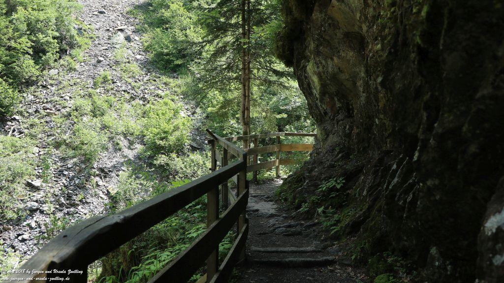 Philosophische Bildwanderung Gorges de la Diosaz -Wasserfall - Servoz Mont-Blanc - Frankreich