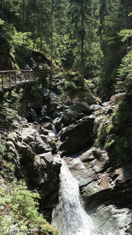 Philosophische Bildwanderung Gorges de la Diosaz -Wasserfall - Servoz Mont-Blanc - Frankreich