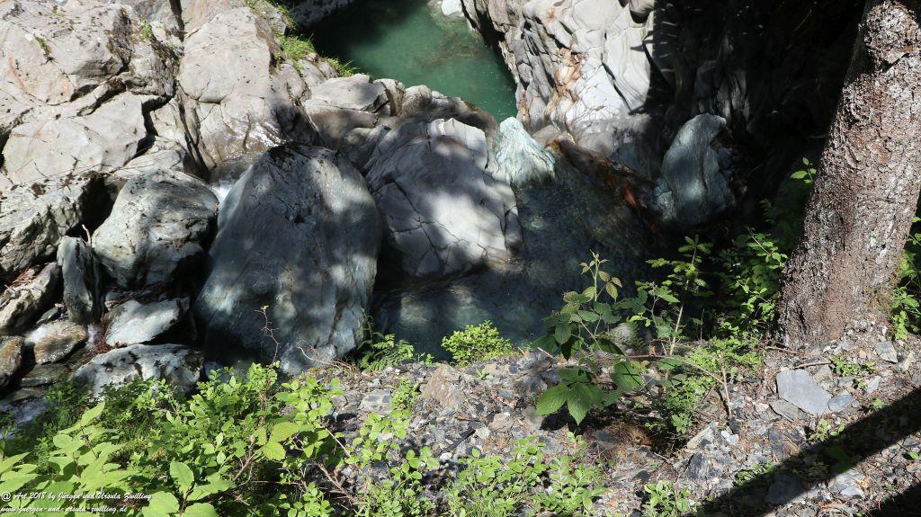 Philosophische Bildwanderung Gorges de la Diosaz -Wasserfall - Servoz Mont-Blanc - Frankreich