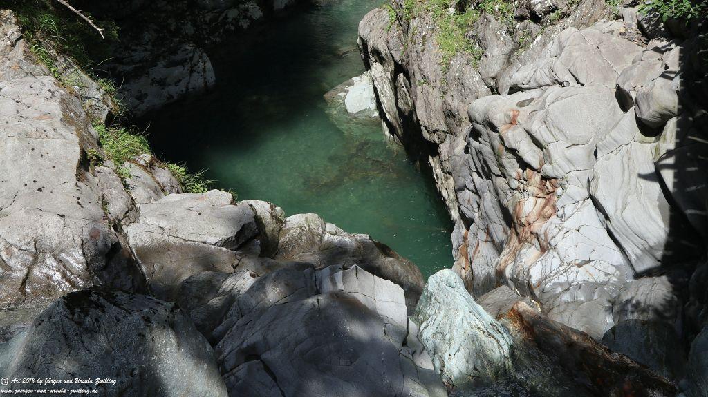 Philosophische Bildwanderung Gorges de la Diosaz -Wasserfall - Servoz Mont-Blanc - Frankreich