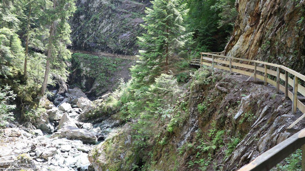 Philosophische Bildwanderung Gorges de la Diosaz -Wasserfall - Servoz Mont-Blanc - Frankreich