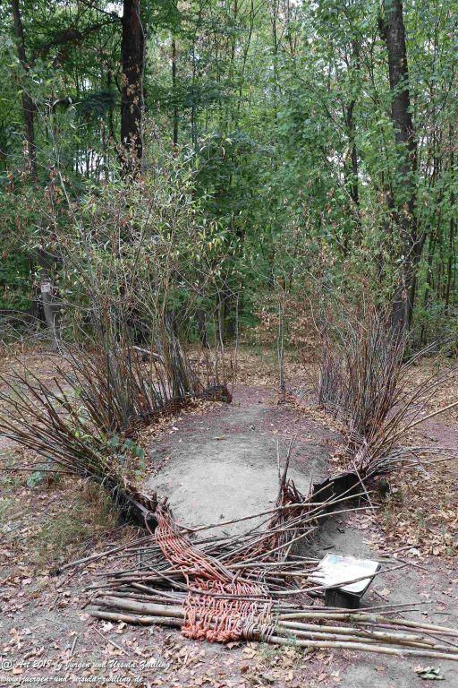 Internationaler Waldkunstpfad - Kunst Ökologie in Darmstadt