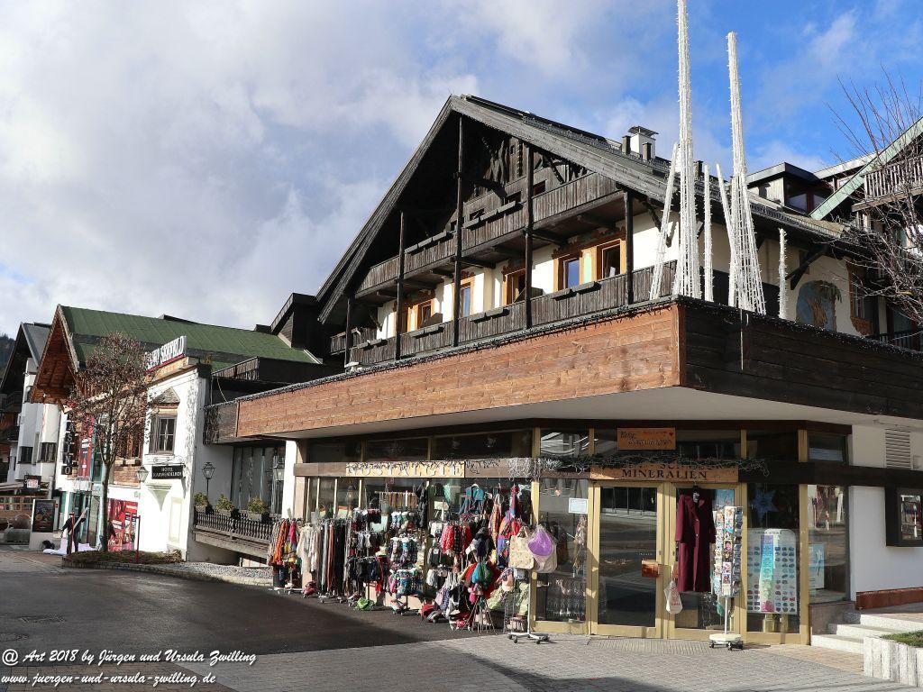Seefeld mit Weihnachtsmarkt in Tirol - Österreich