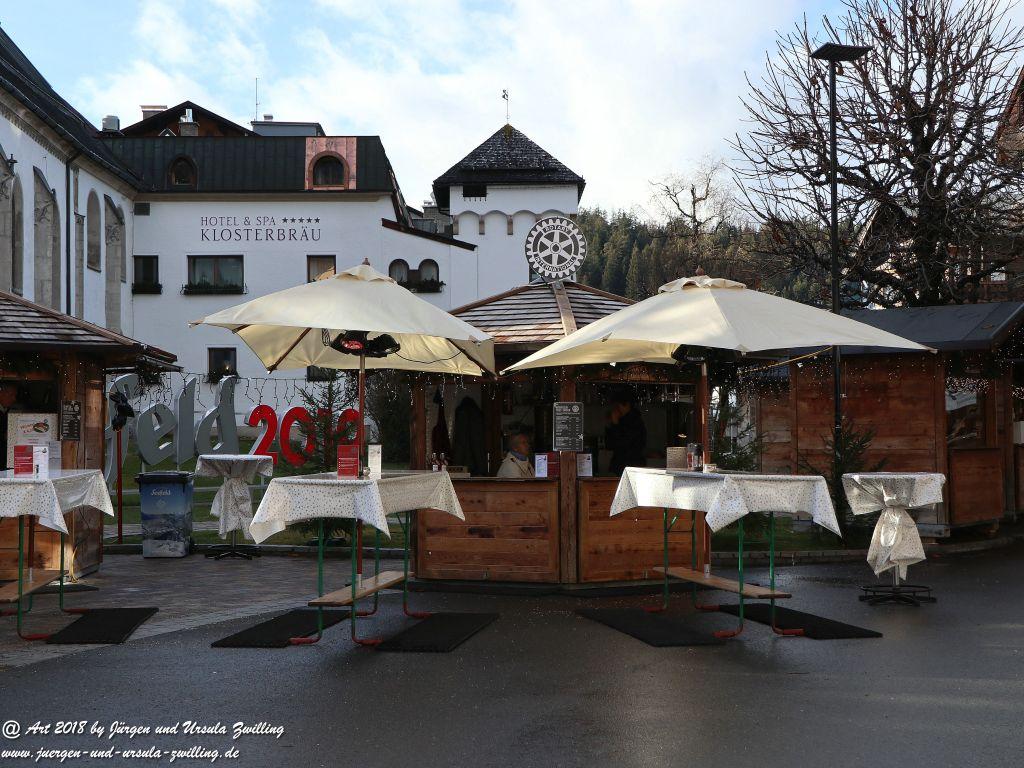 Seefeld mit Weihnachtsmarkt in Tirol - Österreich