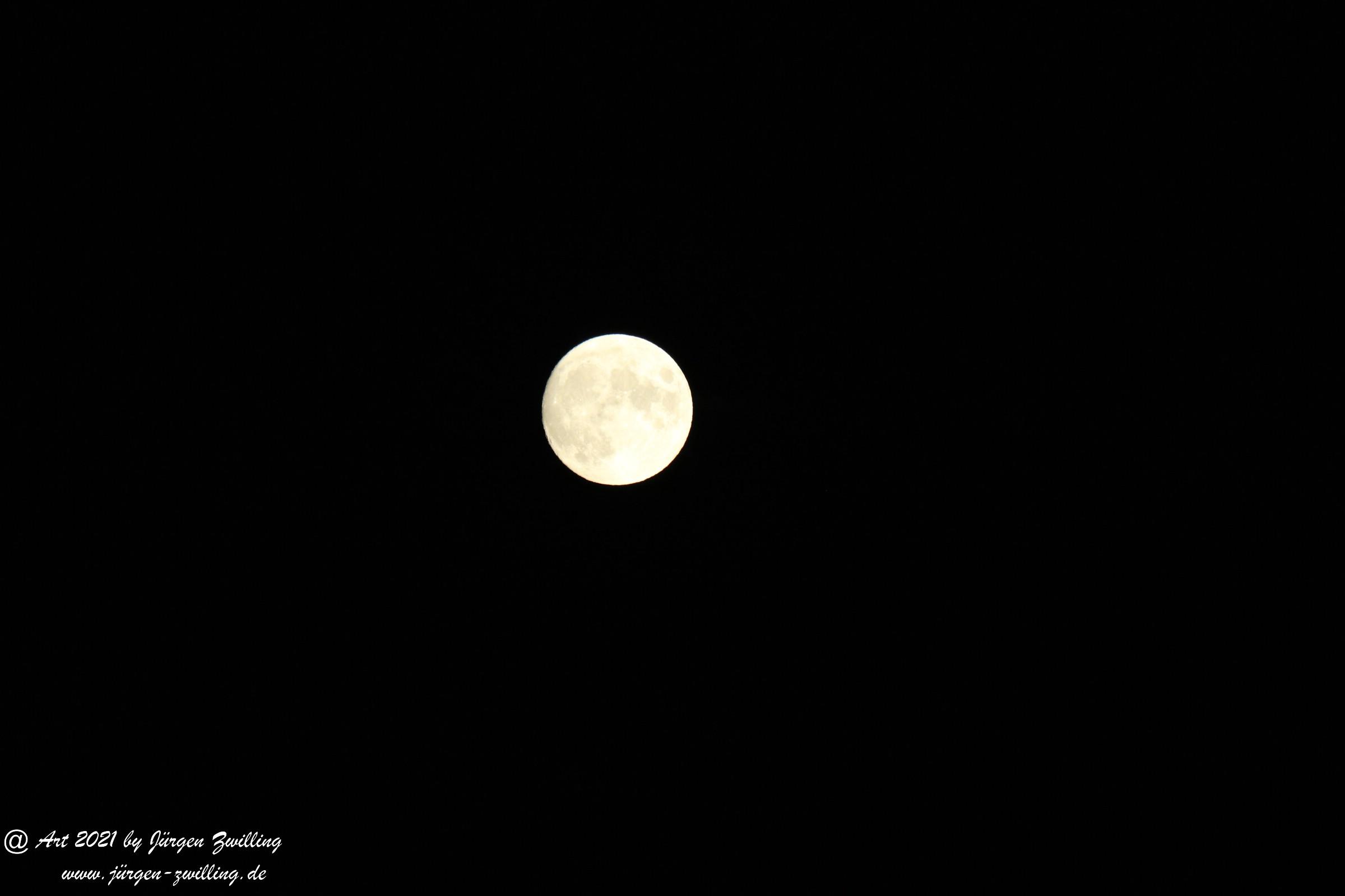 Oktober Mond 2021 über Hackenheim 1