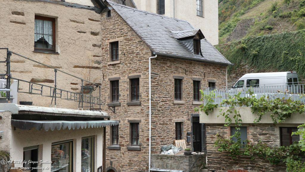 Moselufer Beilsein  -Burg Metternich - Beilstein an der Mosel
