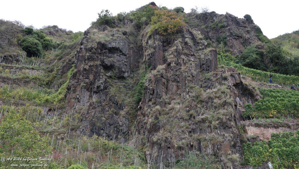 Moselufer Beilsein -Burg Metternich - Beilstein an der Mosel
