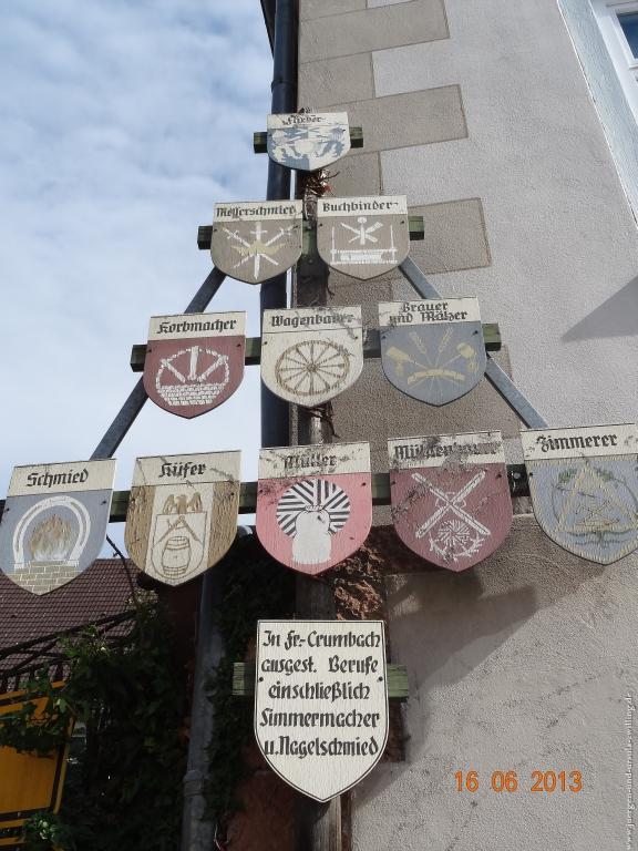 Philosophische Bildwanderung Fraenkisch-Crumbach-Burg-Rodenstein-Runde-Wanderung-auf-Ritterspfaden-