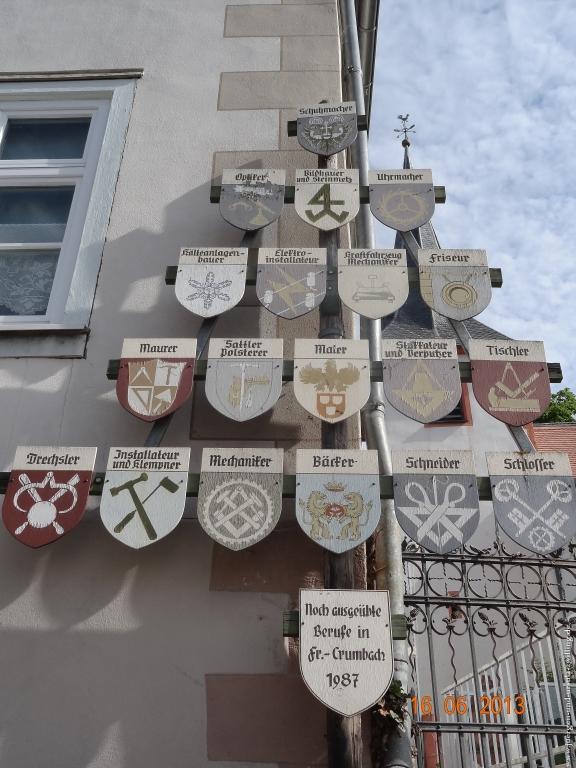 Philosophische Bildwanderung Fraenkisch-Crumbach-Burg-Rodenstein-Runde-Wanderung-auf-Ritterspfaden-