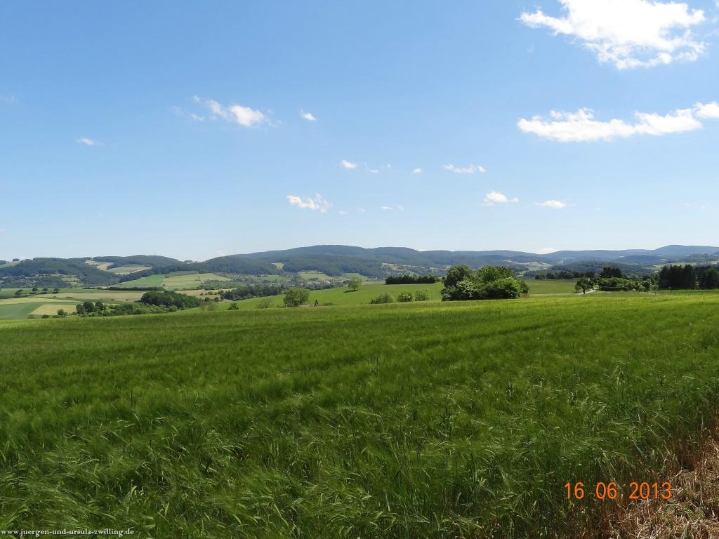 Philosophische Bildwanderung Fraenkisch-Crumbach-Burg-Rodenstein-Runde-Wanderung-auf-Ritterspfaden-