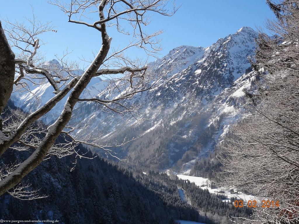 Philosophische Bildwanderung - Winterwanderung- Allgaeu Gerstruben - ein Bergdorf im Winter