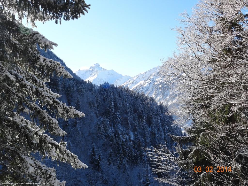 Philosophische Bildwanderung - Winterwanderung- Allgaeu Gerstruben - ein Bergdorf im Winter