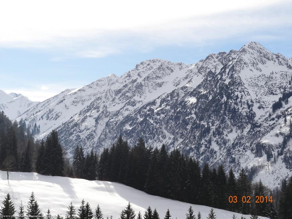 Philosophische Bildwanderung - Winterwanderung- Allgaeu Gerstruben - ein Bergdorf im Winter