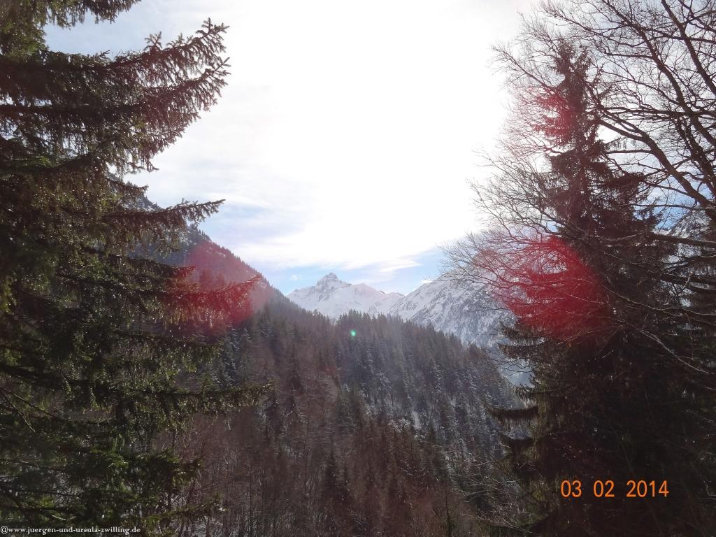 Philosophische Bildwanderung - Winterwanderung- Allgaeu Gerstruben - ein Bergdorf im Winter