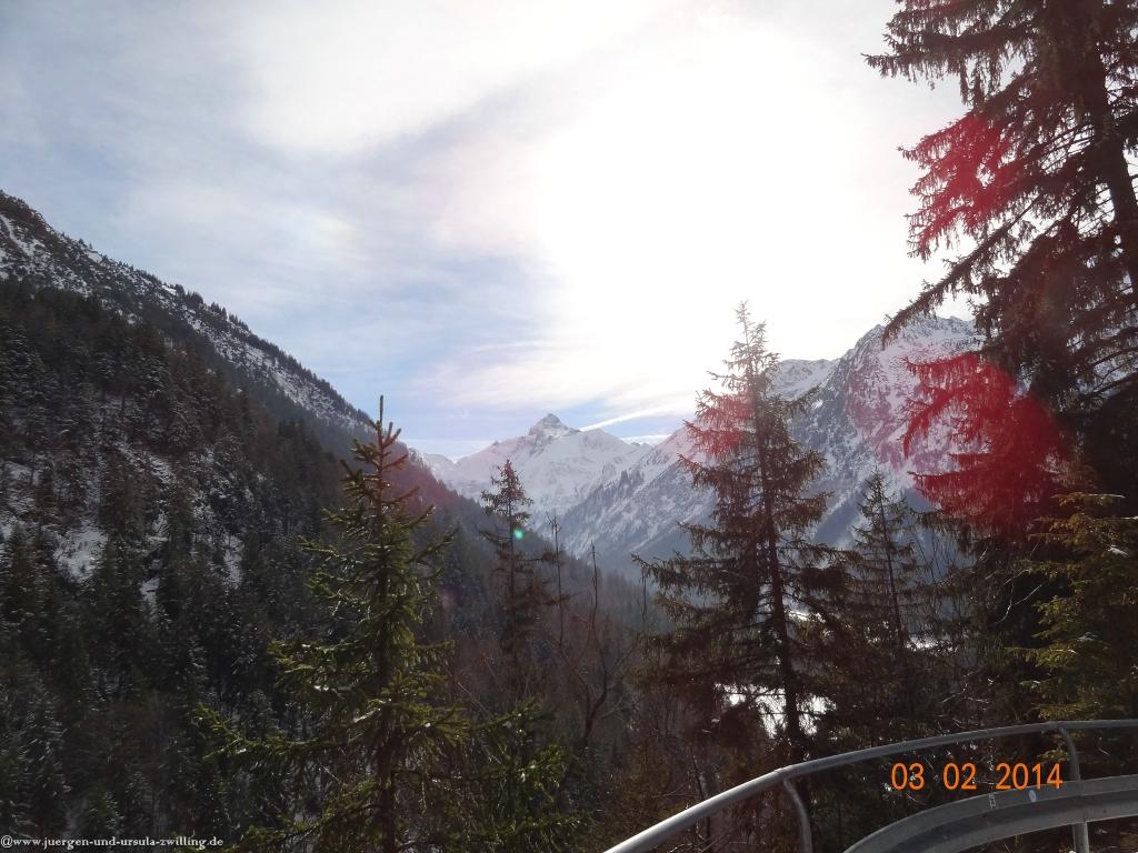 Philosophische Bildwanderung - Winterwanderung- Allgaeu Gerstruben - ein Bergdorf im Winter