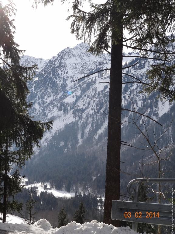 Philosophische Bildwanderung - Winterwanderung- Allgaeu Gerstruben - ein Bergdorf im Winter