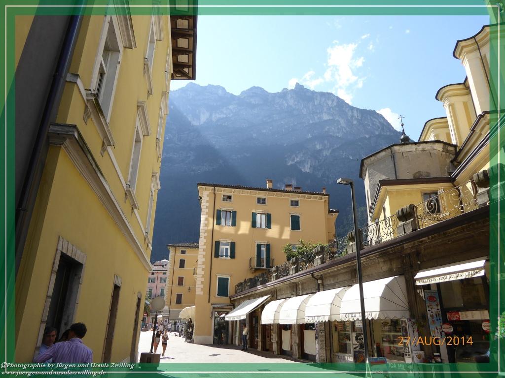 Philosophische Bildwanderung – eine Zeitreise Gardasee - Riva del Garda - Malcesine - Monte Baldo – Sirmione - Grotta Cascata del Varonel - Abschied über Ledrosee